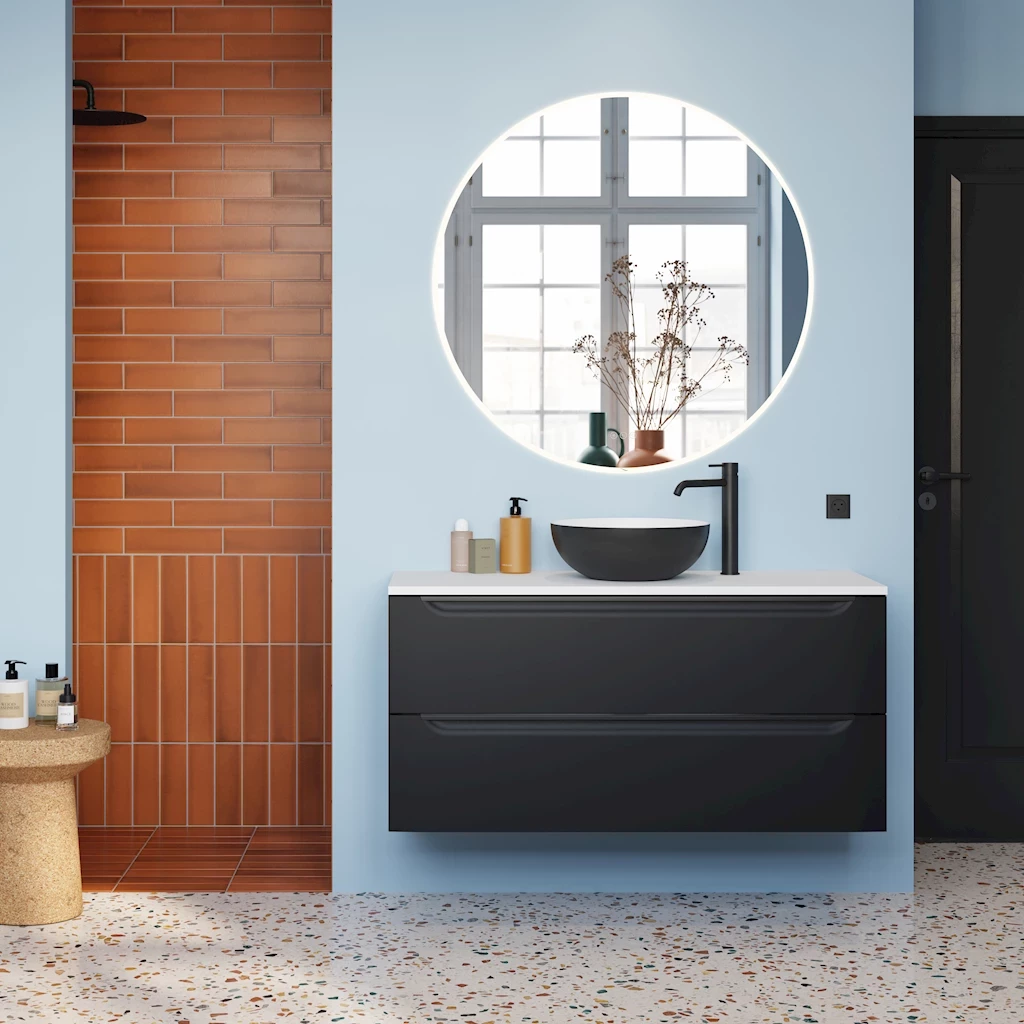 Linn Bad Mari 120 sort matt?